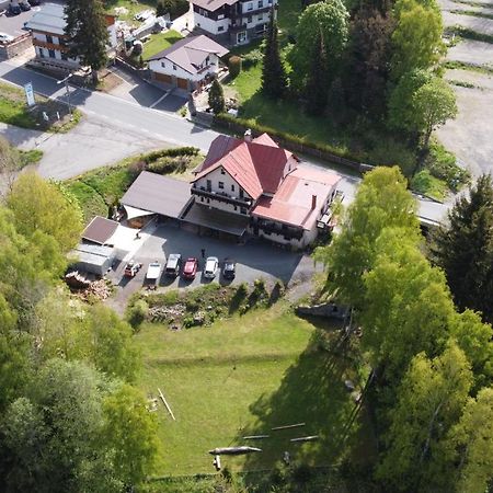Pension Aura Spicak, Nektere Pokoje Se Saunou Zelezna Ruda Exterior photo