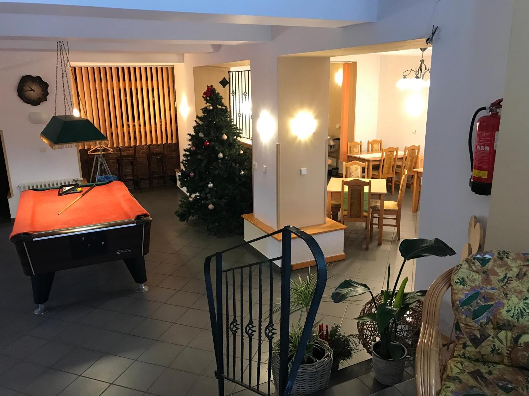 Pension Aura Spicak, Nektere Pokoje Se Saunou Zelezna Ruda Exterior photo